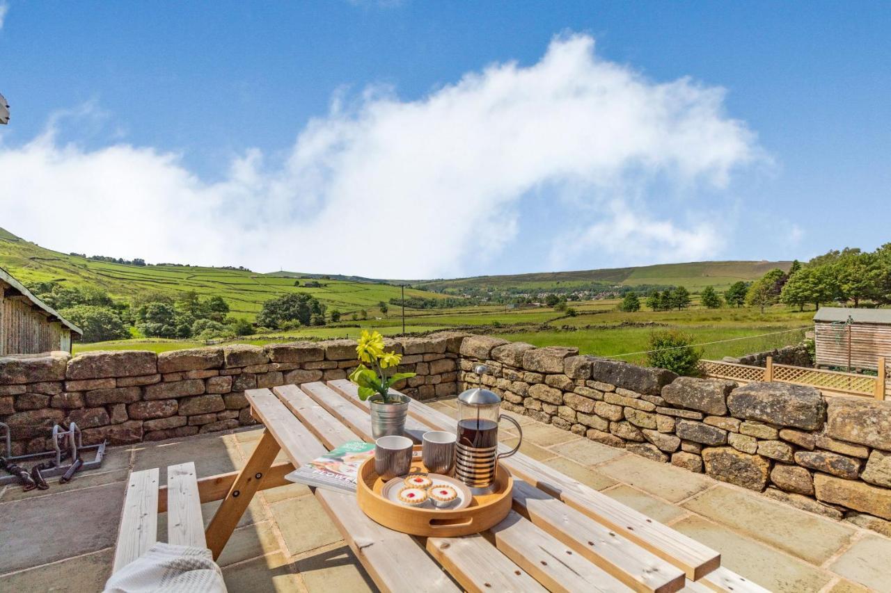 Jim'S Barn Villa Diggle Buitenkant foto